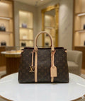 Elegant Brown Médium Bag