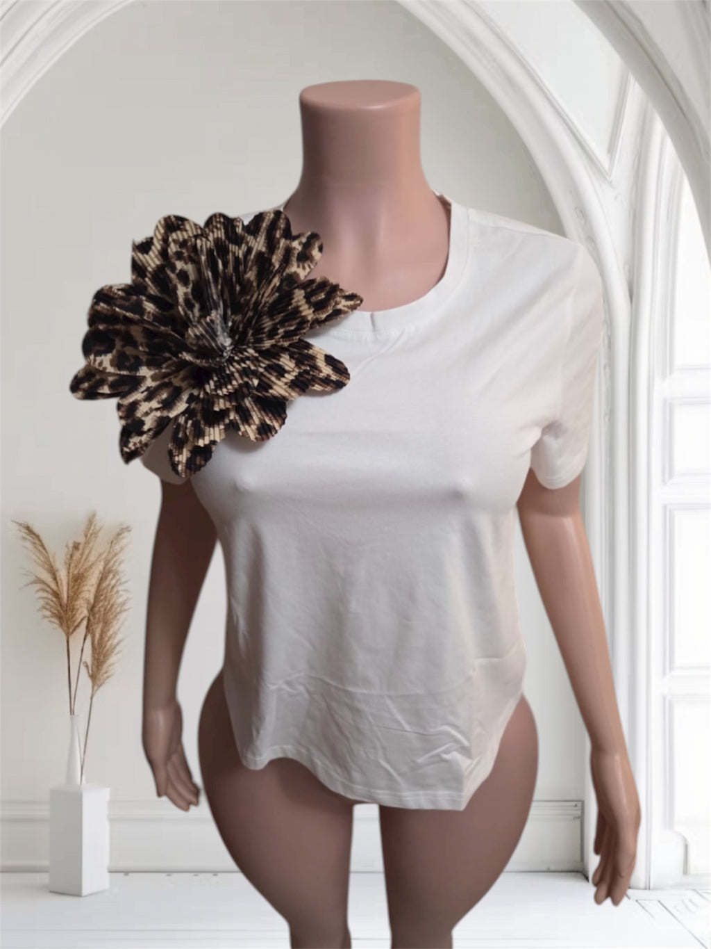 White Top animal print flower